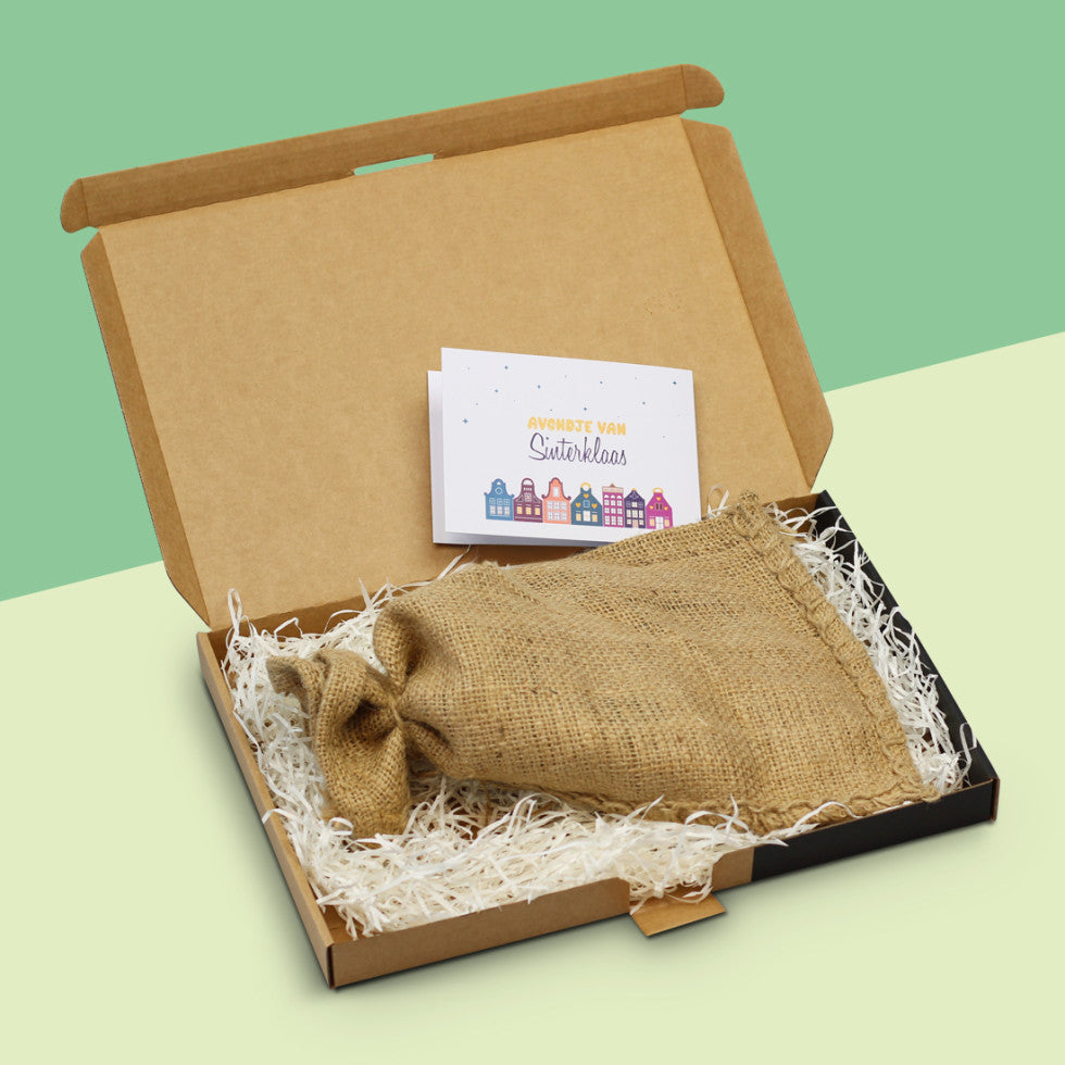 Chocoladeletter S in jute zak - 135 gram